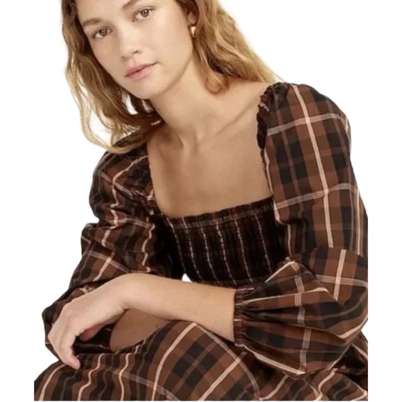 J.Crew Smocked puff-sleeve dress in Friday Plaid Size Medium Smocked Waist EUC - Picture 4 of 11